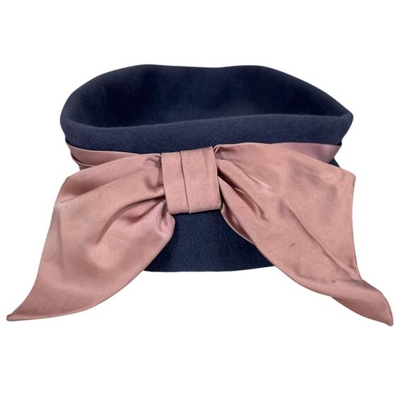 Vintage Mr John Navy Blue Pill Box Hat Pink Satin Bow Peachbloom Velour Fur Felt - Picture 1 of 6